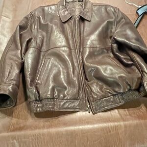 Vintage 100% leather bomber jacket 90s